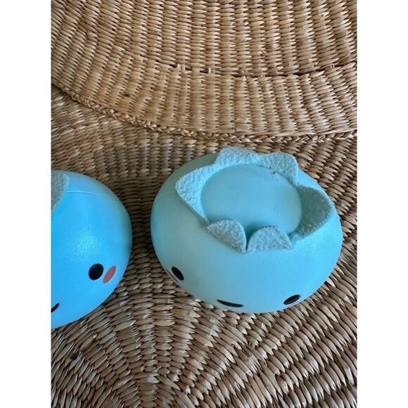 Skip Hop Light-Up Blueberry Bath Toys – Set of 2 - Picture 4 of 8